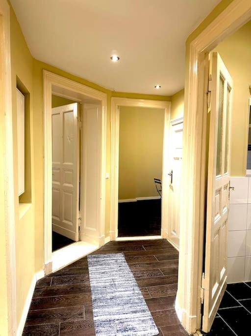 Schoenes Grosses Apartment Im Zentrum Berlins エクステリア 写真