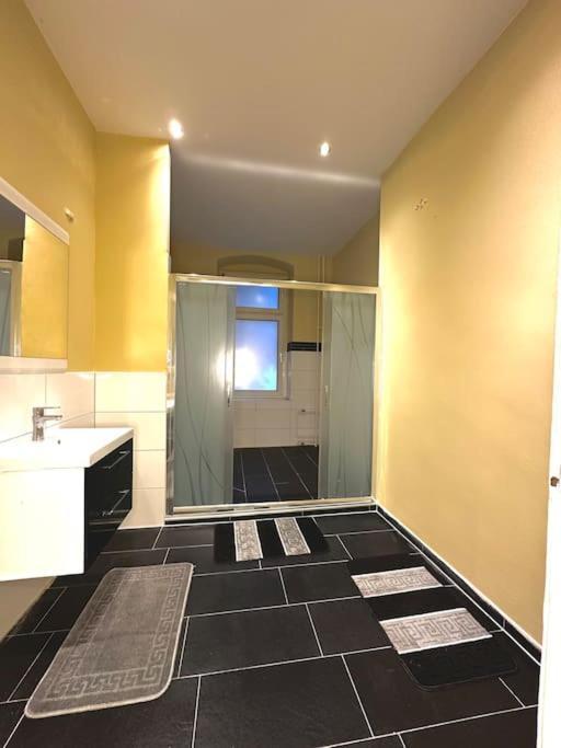 Schoenes Grosses Apartment Im Zentrum Berlins エクステリア 写真